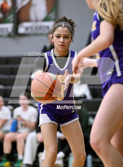 Thumbnail 2 in Archbishop Riordan vs. San Ramon Valley (St. Mary's MLK Classic) photogallery.