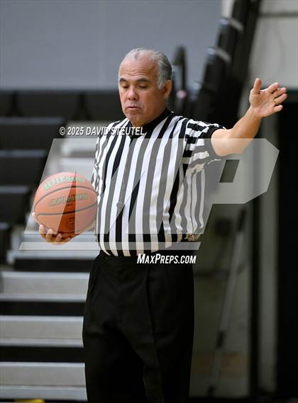 Thumbnail 1 in Archbishop Riordan vs. San Ramon Valley (St. Mary's MLK Classic) photogallery.