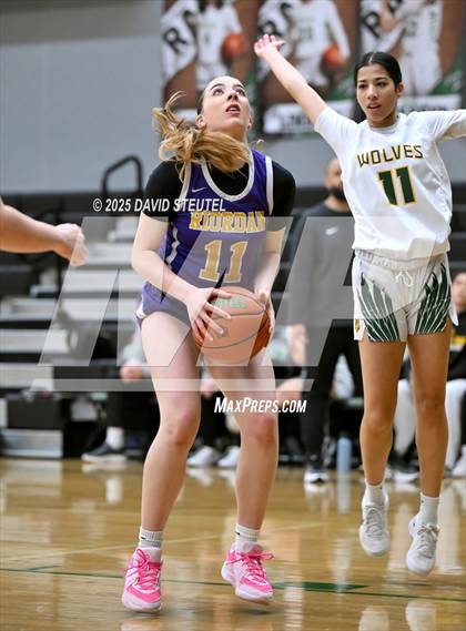 Thumbnail 1 in Archbishop Riordan vs. San Ramon Valley (St. Mary's MLK Classic) photogallery.