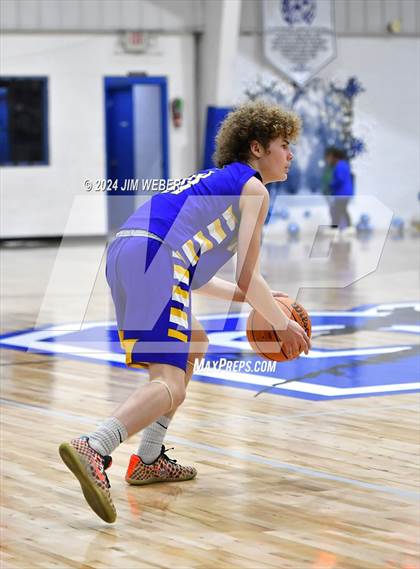 Thumbnail 1 in Haileyville @ Braggs photogallery.
