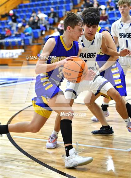Thumbnail 1 in Haileyville @ Braggs photogallery.