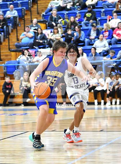 Thumbnail 1 in Haileyville @ Braggs photogallery.