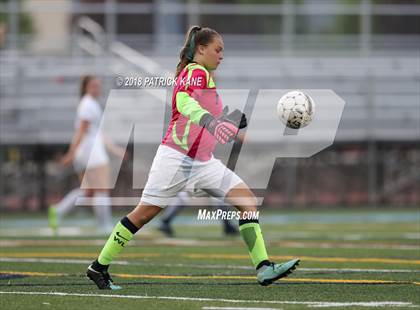 Thumbnail 2 in Washington-Lee @ Yorktown photogallery.