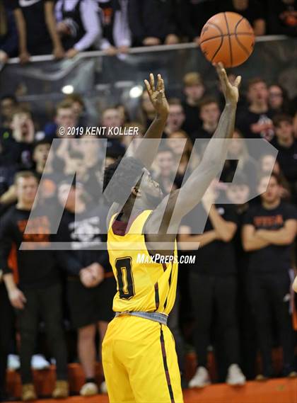 Thumbnail 1 in Utica Ford @ Utica photogallery.