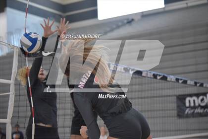 Thumbnail 3 in 'Iolani vs. Marymount (Durango Fall Classic) photogallery.