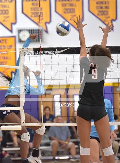 Thumbnail 1 in 'Iolani vs. Marymount (Durango Fall Classic) photogallery.