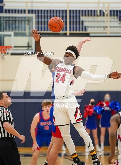 Thumbnail 2 in Roncalli vs. Southport (IHSAA 4A Sectional Round 1) photogallery.