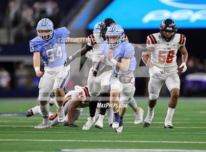 Thumbnail 2 in China Spring vs. Gilmer (UIL Football 4A D2 Finals) photogallery.