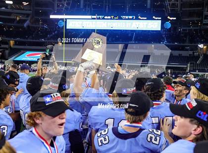 Thumbnail 3 in China Spring vs. Gilmer (UIL Football 4A D2 Finals) photogallery.