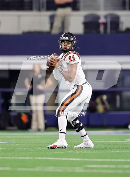 Thumbnail 3 in China Spring vs. Gilmer (UIL Football 4A D2 Finals) photogallery.