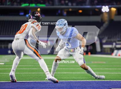 Thumbnail 2 in China Spring vs. Gilmer (UIL Football 4A D2 Finals) photogallery.