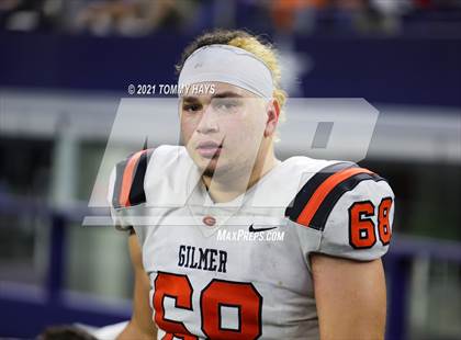 Thumbnail 2 in China Spring vs. Gilmer (UIL Football 4A D2 Finals) photogallery.