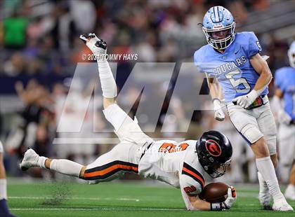 Thumbnail 3 in China Spring vs. Gilmer (UIL Football 4A D2 Finals) photogallery.