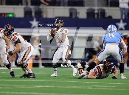 Thumbnail 3 in China Spring vs. Gilmer (UIL Football 4A D2 Finals) photogallery.