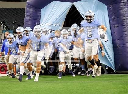 Thumbnail 2 in China Spring vs. Gilmer (UIL Football 4A D2 Finals) photogallery.