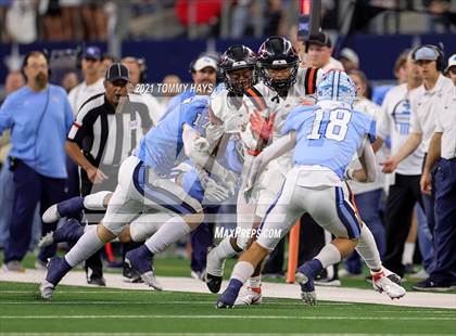 Thumbnail 2 in China Spring vs. Gilmer (UIL Football 4A D2 Finals) photogallery.