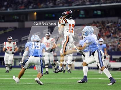 Thumbnail 3 in China Spring vs. Gilmer (UIL Football 4A D2 Finals) photogallery.