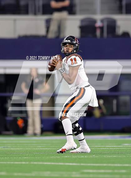 Thumbnail 2 in China Spring vs. Gilmer (UIL Football 4A D2 Finals) photogallery.
