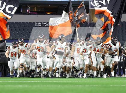 Thumbnail 3 in China Spring vs. Gilmer (UIL Football 4A D2 Finals) photogallery.