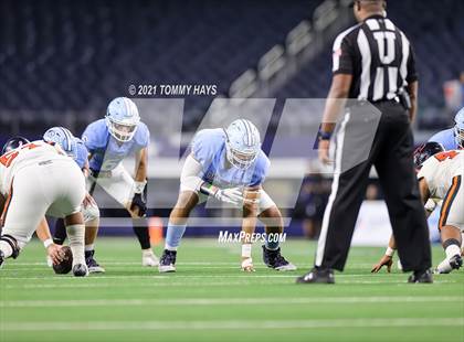 Thumbnail 1 in China Spring vs. Gilmer (UIL Football 4A D2 Finals) photogallery.