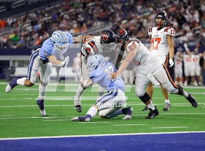 Thumbnail 3 in China Spring vs. Gilmer (UIL Football 4A D2 Finals) photogallery.