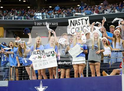 Thumbnail 3 in China Spring vs. Gilmer (UIL Football 4A D2 Finals) photogallery.
