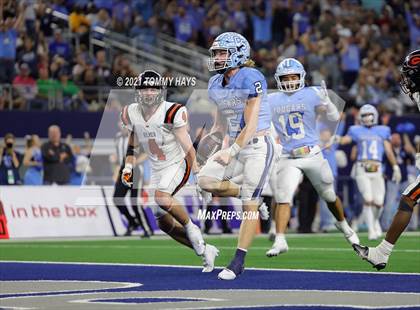 Thumbnail 1 in China Spring vs. Gilmer (UIL Football 4A D2 Finals) photogallery.