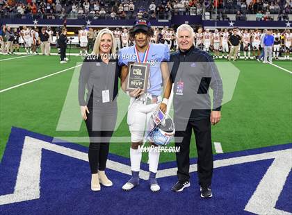Thumbnail 1 in China Spring vs. Gilmer (UIL Football 4A D2 Finals) photogallery.