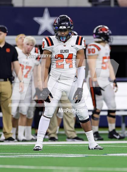 Thumbnail 2 in China Spring vs. Gilmer (UIL Football 4A D2 Finals) photogallery.