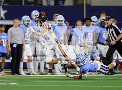 Thumbnail 2 in China Spring vs. Gilmer (UIL Football 4A D2 Finals) photogallery.