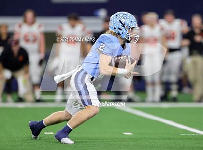 Thumbnail 2 in China Spring vs. Gilmer (UIL Football 4A D2 Finals) photogallery.