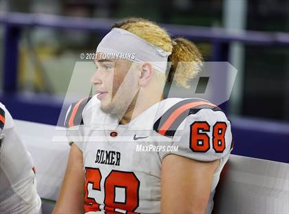Thumbnail 1 in China Spring vs. Gilmer (UIL Football 4A D2 Finals) photogallery.