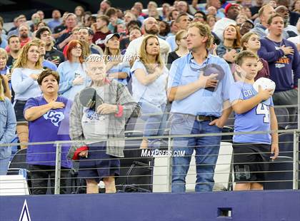 Thumbnail 1 in China Spring vs. Gilmer (UIL Football 4A D2 Finals) photogallery.
