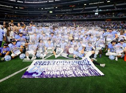 Thumbnail 1 in China Spring vs. Gilmer (UIL Football 4A D2 Finals) photogallery.
