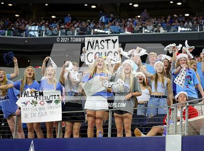 Thumbnail 1 in China Spring vs. Gilmer (UIL Football 4A D2 Finals) photogallery.