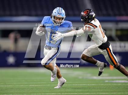 Thumbnail 1 in China Spring vs. Gilmer (UIL Football 4A D2 Finals) photogallery.