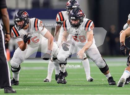 Thumbnail 2 in China Spring vs. Gilmer (UIL Football 4A D2 Finals) photogallery.