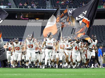 Thumbnail 1 in China Spring vs. Gilmer (UIL Football 4A D2 Finals) photogallery.