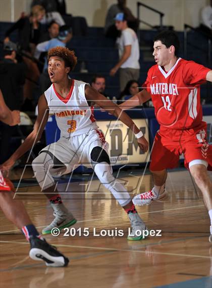 Thumbnail 1 in Mater Dei vs. Dominguez photogallery.