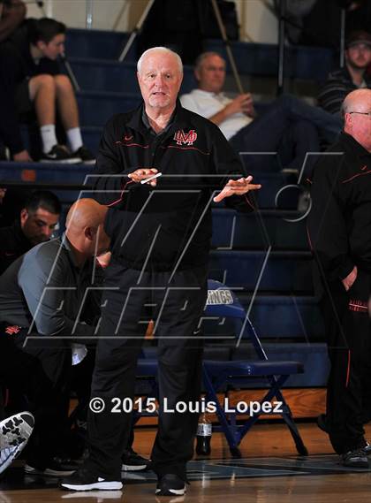 Thumbnail 1 in Mater Dei vs. Dominguez photogallery.