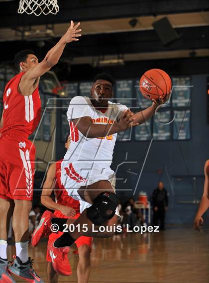 Thumbnail 3 in Mater Dei vs. Dominguez photogallery.