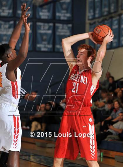 Thumbnail 2 in Mater Dei vs. Dominguez photogallery.