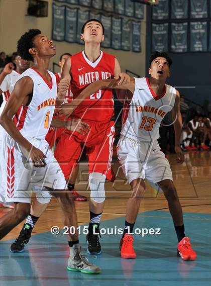 Thumbnail 1 in Mater Dei vs. Dominguez photogallery.