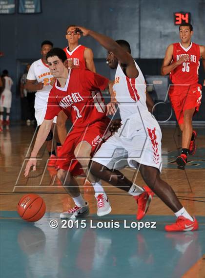 Thumbnail 3 in Mater Dei vs. Dominguez photogallery.