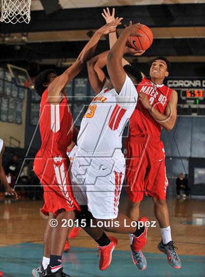 Thumbnail 2 in Mater Dei vs. Dominguez photogallery.