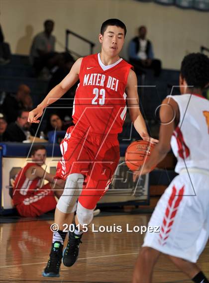 Thumbnail 2 in Mater Dei vs. Dominguez photogallery.
