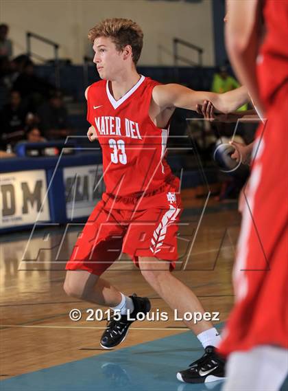 Thumbnail 1 in Mater Dei vs. Dominguez photogallery.