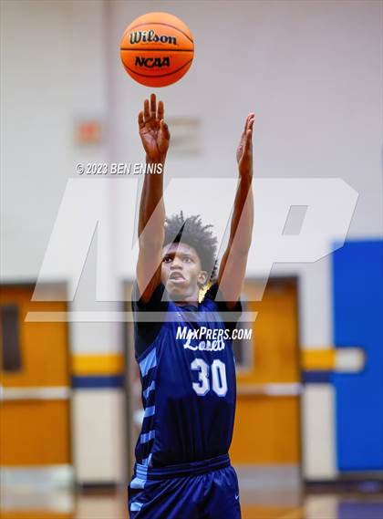 Thumbnail 1 in Lovett vs. Alpharetta (Battle in The Peach) photogallery.