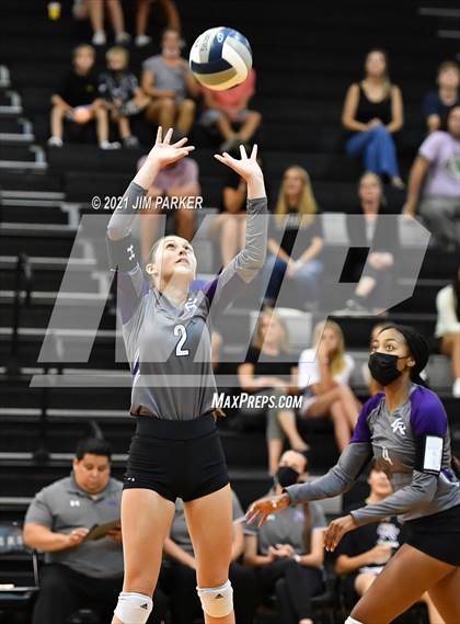 Thumbnail 1 in Cedar Ridge @ Vandegrift photogallery.