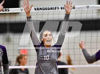 Thumbnail 2 in Cedar Ridge @ Vandegrift photogallery.